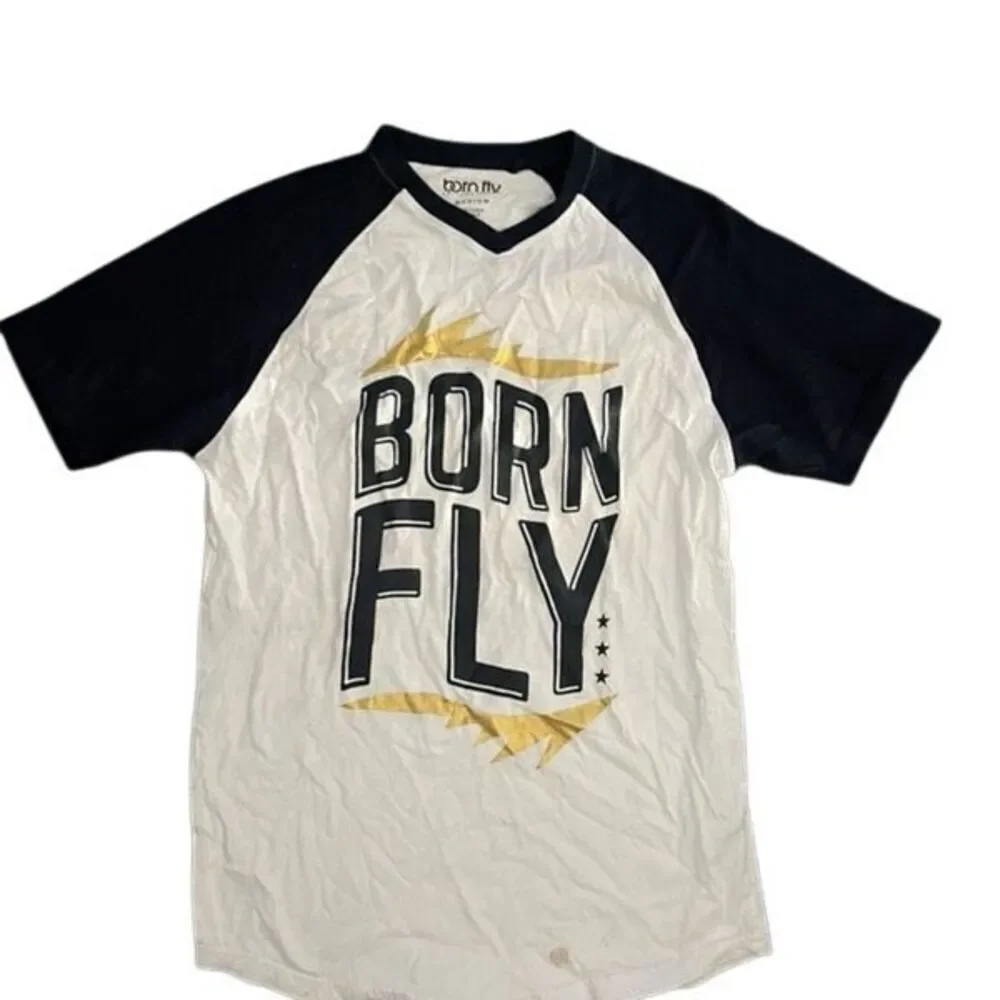 BORN FLY GRAPHIC T SHIRT